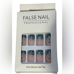 *FREE WITH PURCHASE* PRESS ON NAILS BEACH DESIGN NEW